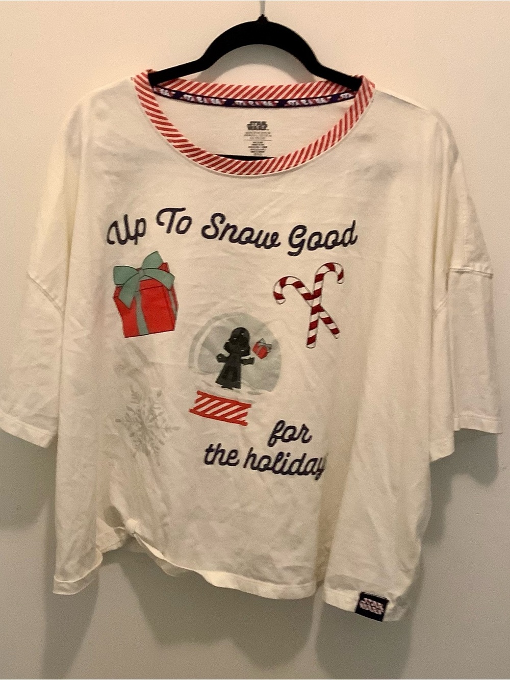 Star Wars White Holiday Graphic Tee with Red Trim